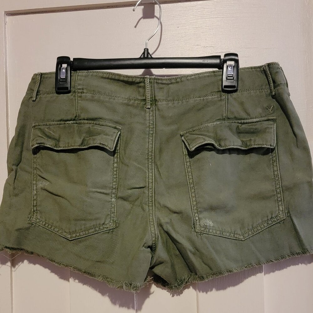 AE Women's Army Green Shorts - Sz. 8 - Picture 3 of 3